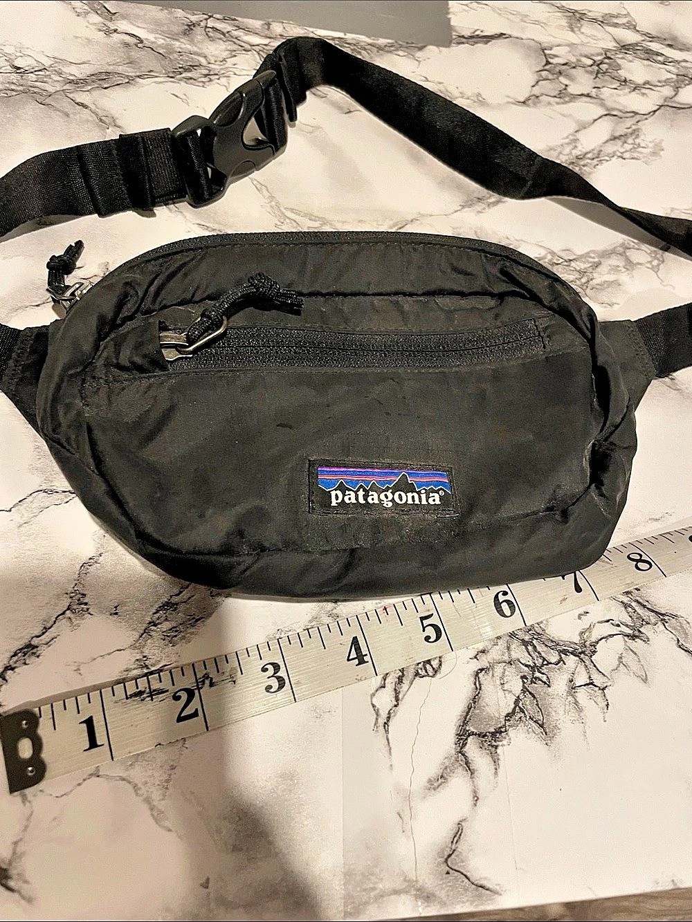 Patagonia Ultralight Black Hole Mini Hip Pack 1L Black Belt Bag